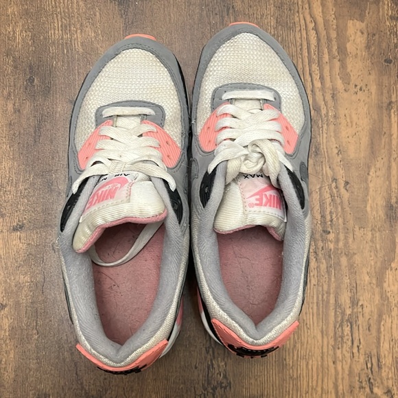 Air Max 90 Rose Women’s size 5.5! Pre owned w/o box. - Picture 5 of 10